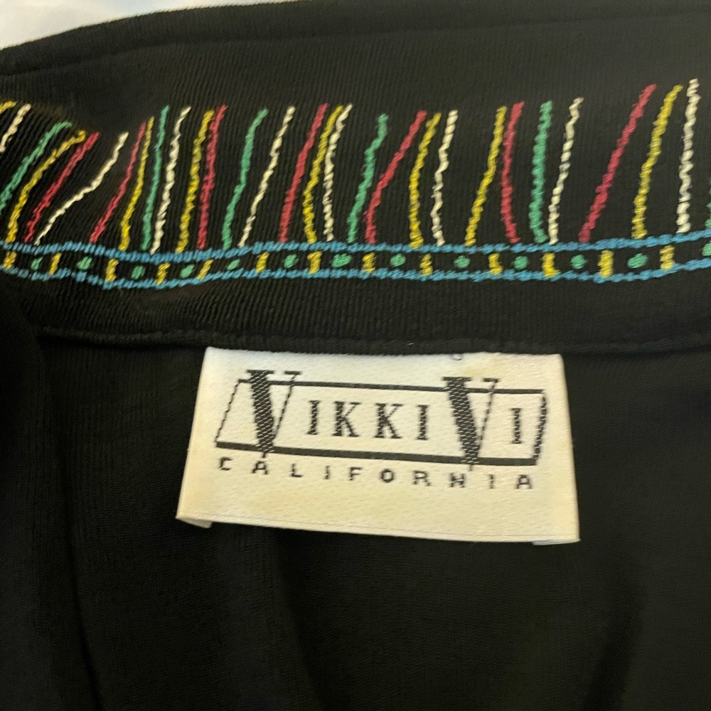 Vikki Vi California Button Down blouse size 3X short sleeves faux embroidery - Picture 10 of 15